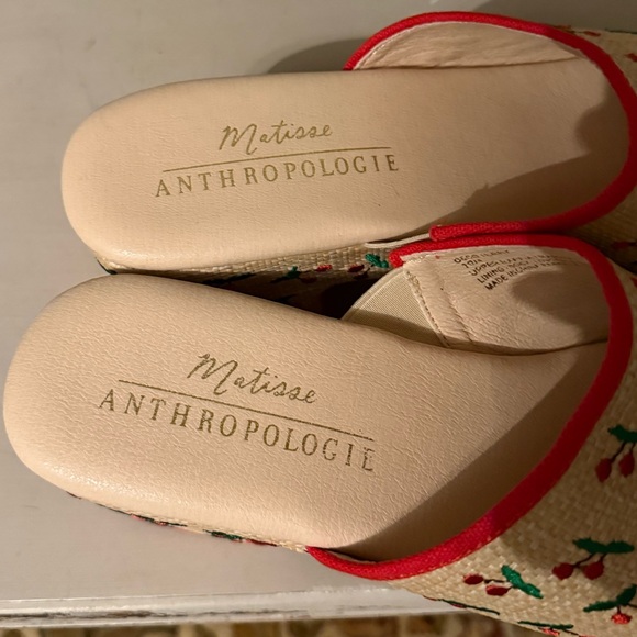 Matisse x Anthropologie Embroidered Cherry Platform Sandals 10 Like New - Picture 8 of 11